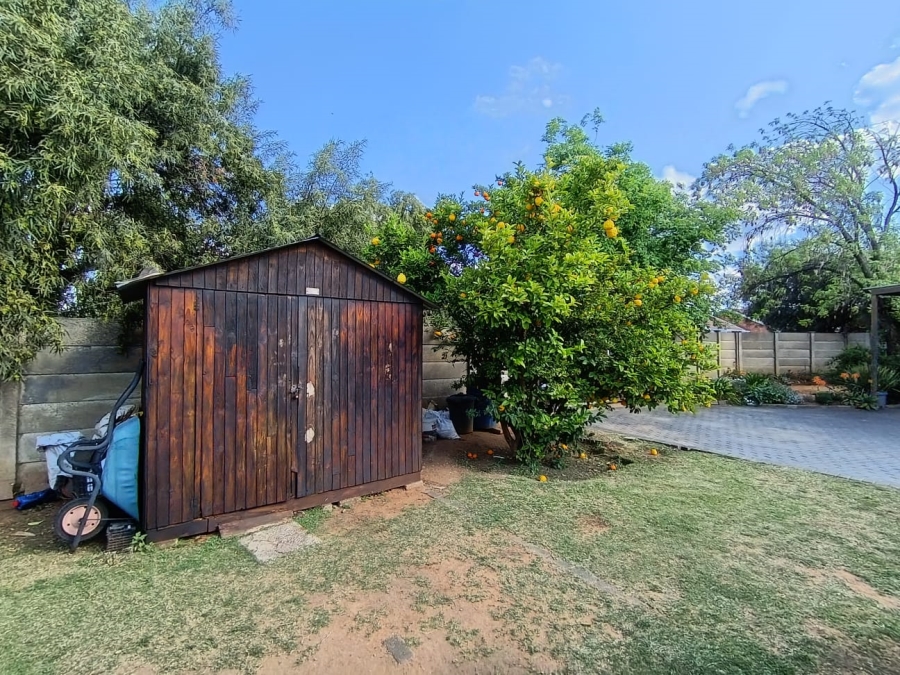 3 Bedroom Property for Sale in Pellissier Free State